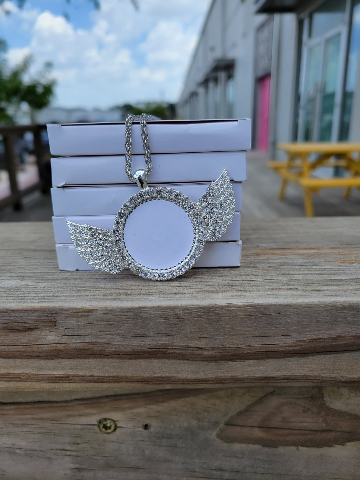 Rhinestone Wings Necklace (Silver)